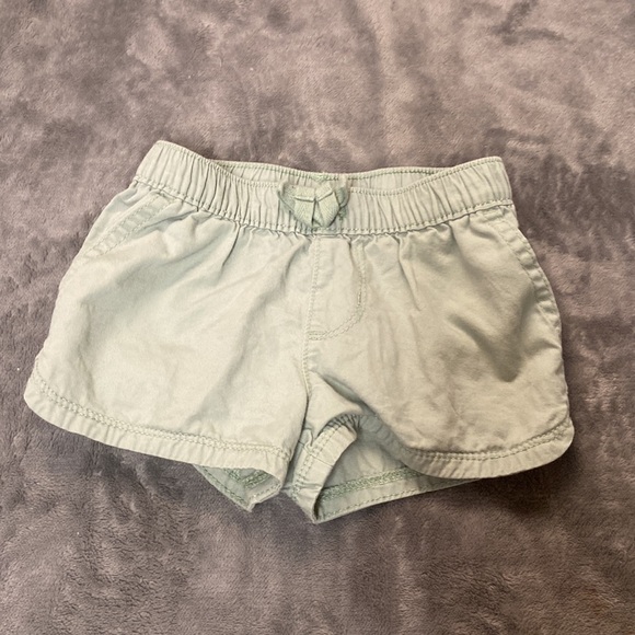 Children’s Place Baby Girls Lot of 2 Shorts - Picture 2 of 5
